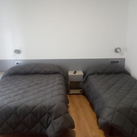 אורנסה Hostal Outarelo מראה חיצוני תמונה