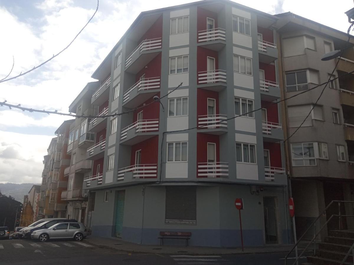 אורנסה Hostal Outarelo מראה חיצוני תמונה